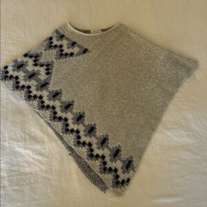 Vince Camuto Black and White Poncho